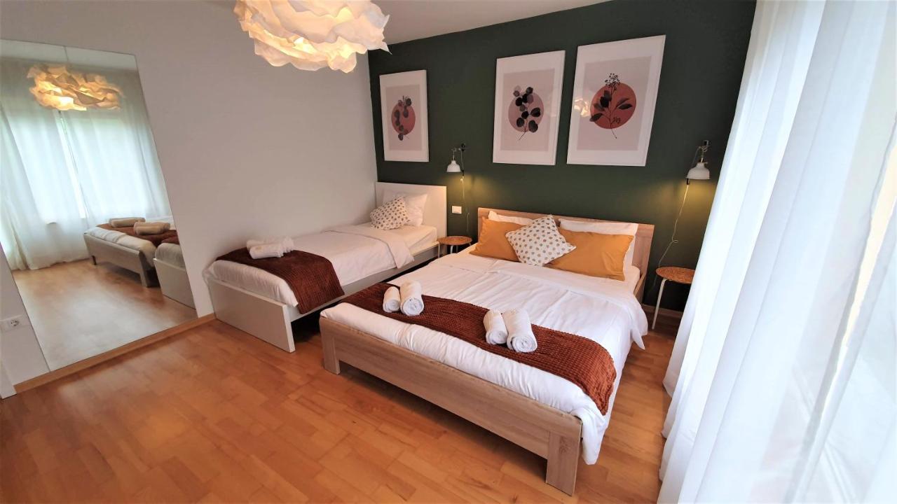 Apartment And Rooms Hisa Sonca コバリード エクステリア 写真