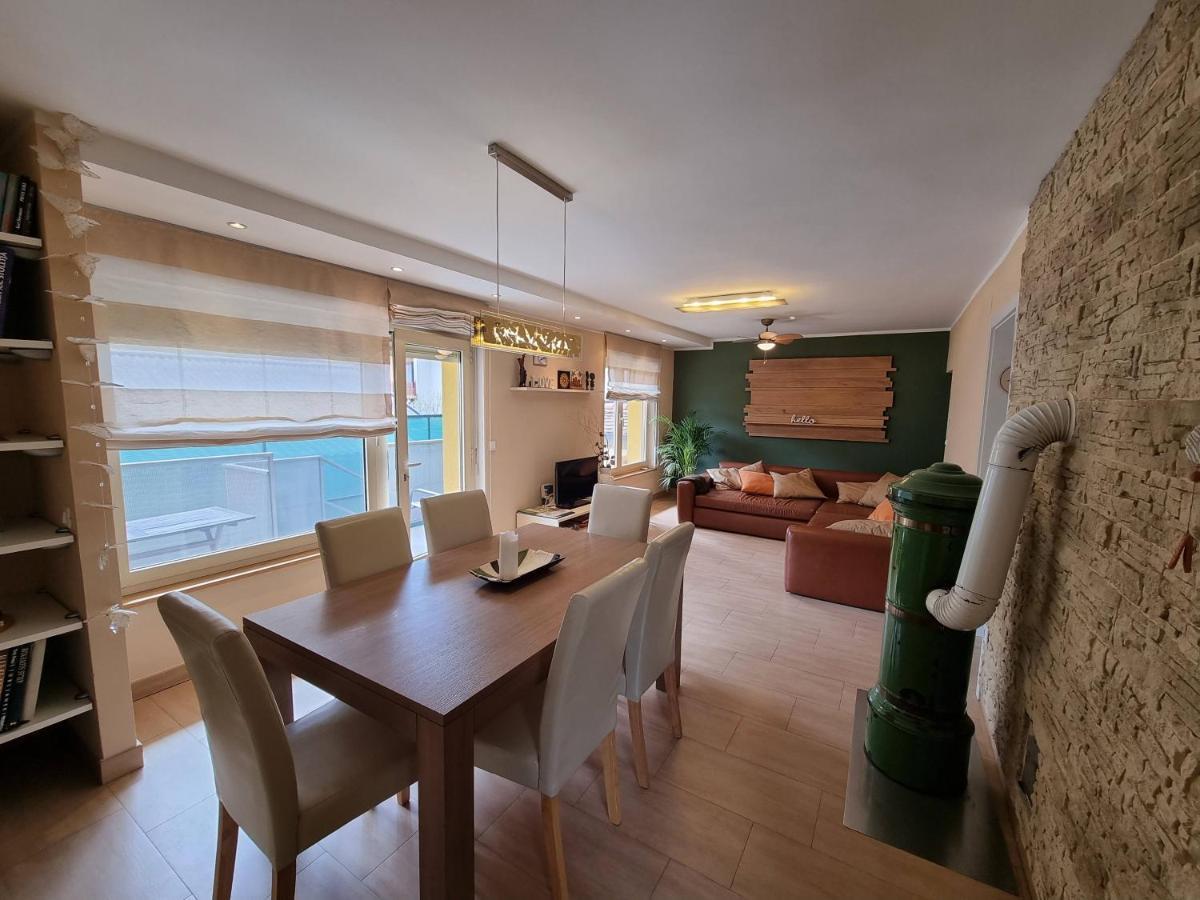 Apartment And Rooms Hisa Sonca コバリード エクステリア 写真