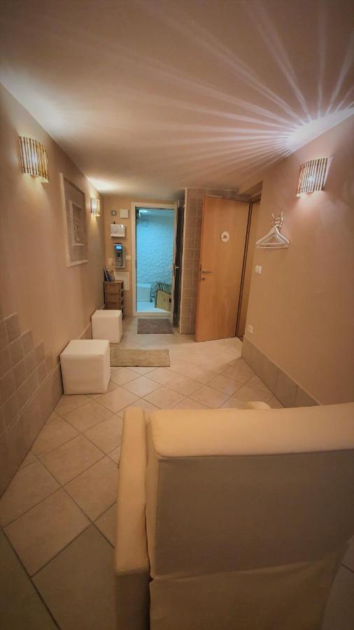 Apartment And Rooms Hisa Sonca コバリード エクステリア 写真