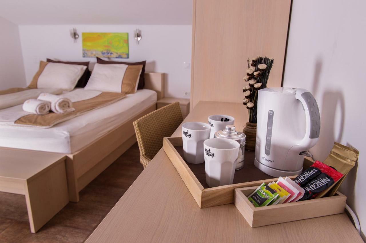 Apartment And Rooms Hisa Sonca コバリード エクステリア 写真